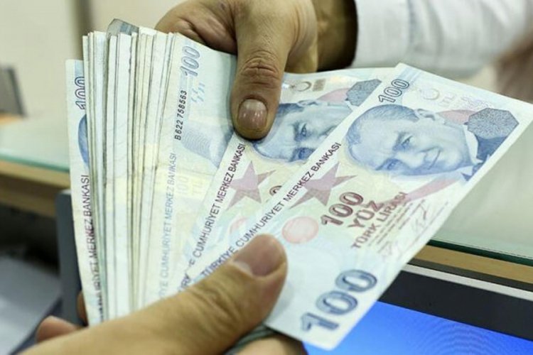 Bankalardan emeklilere maaş ve ikramiye &ouml;deme tavsiyesi