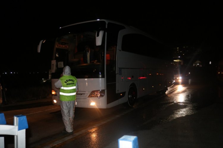 Karantinaya alınan 2 bin 25 kişi tahliye edildi