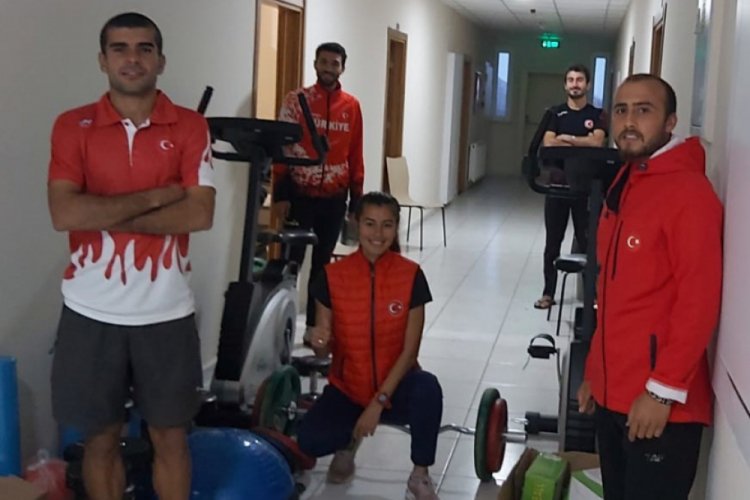 Milli atletler 14 g&uuml;n karantinaya alındı