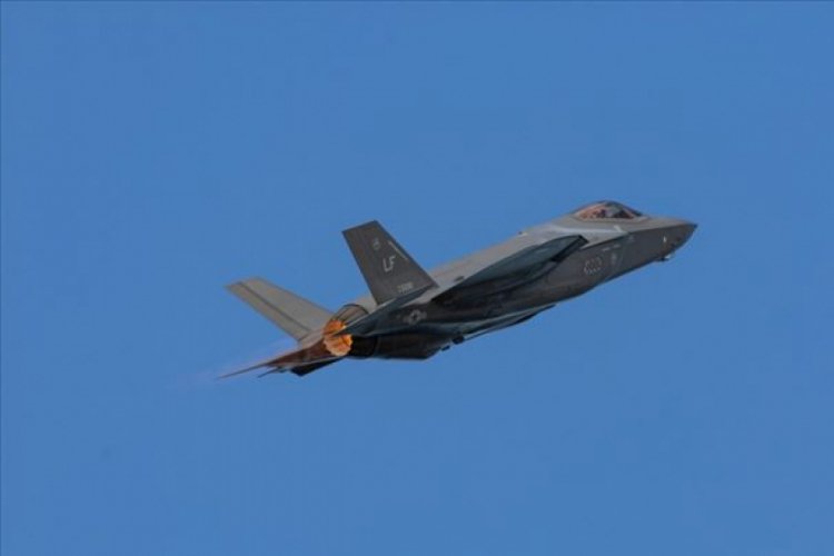 Amerikan F35 savaş u&ccedil;akları Filipin Denizi'nde eğitim u&ccedil;uşu yaptı