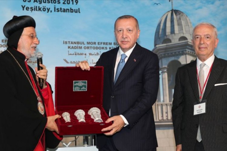 İstanbul S&uuml;ryani Kadim Vakfından Milli Dayanışma Kampanyası'na destek
