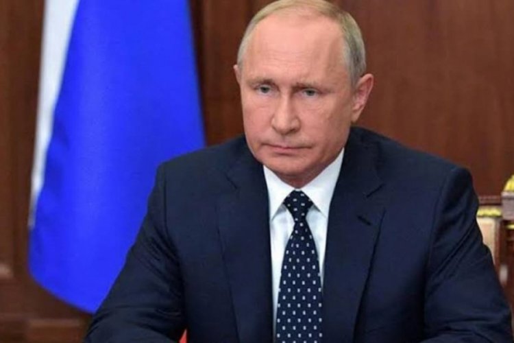Putin '&uuml;cretli tatil' s&uuml;resini uzattı