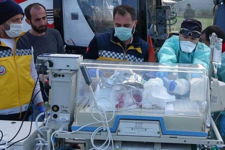 Ambulans helikopter anne karnından alınan 6 aylık bebek i&ccedil;in havalandı