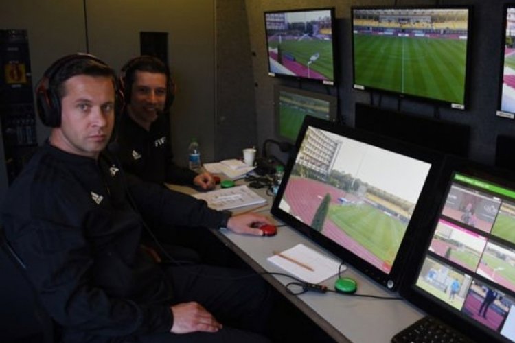 VAR sistemine 'corona vir&uuml;s&uuml;' engeli!