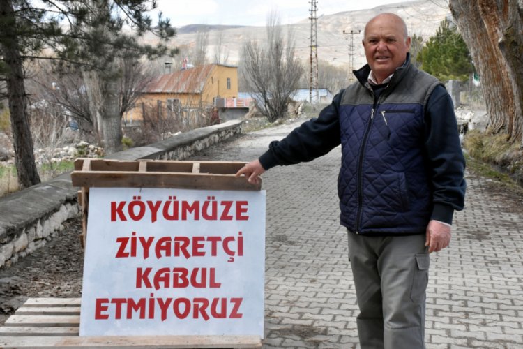 Koronavir&uuml;s salgını nedeniyle k&ouml;ye ziyaret&ccedil;i almıyorlar