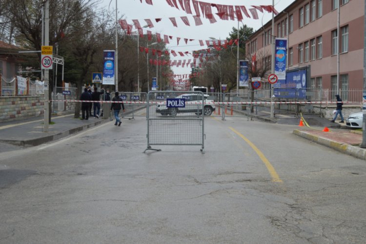 Elazığ'da 3 caddede ulaşıma kısıtlama kararı