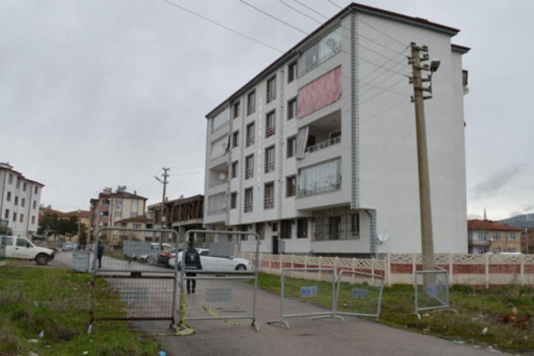 Bir apartmana 'Corona Vir&uuml;s&uuml;' karantinası