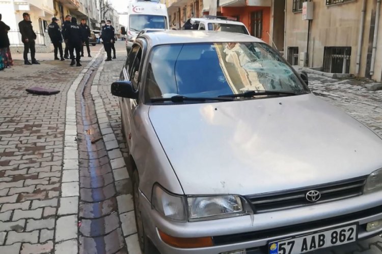15 kişilik grup sopa ve bı&ccedil;aklarla kavga etti
