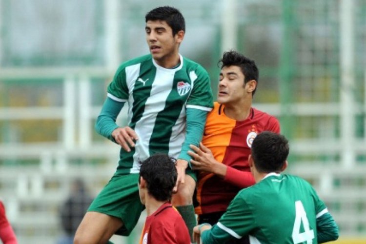 Bursaspor'un gen&ccedil; oyuncularına 'ev hapsi'!