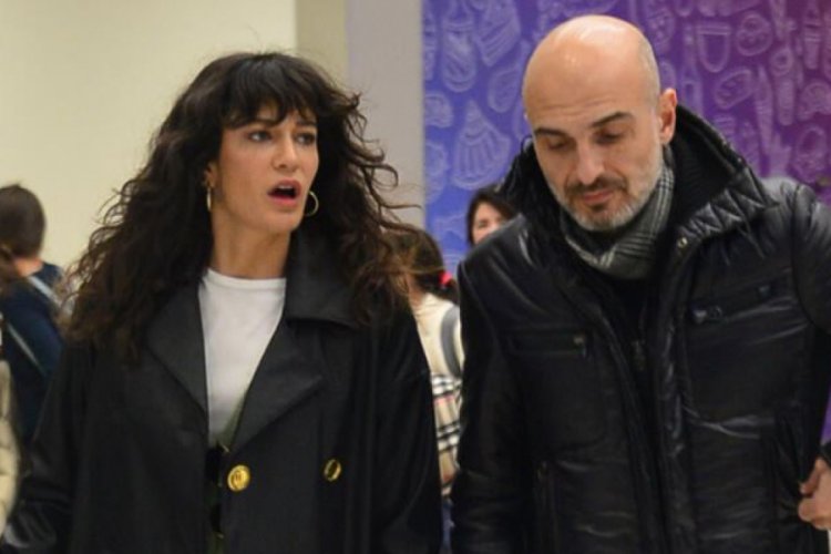 Berrak T&uuml;z&uuml;nata&ccedil; ile Berk Suyabatmaz'ın aşk tatiline vir&uuml;s engeli