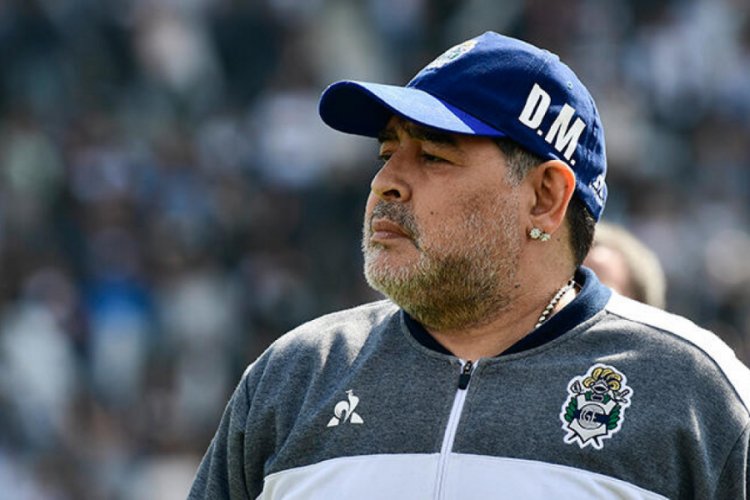 Maradona, maaşının kesilmesini talep etti