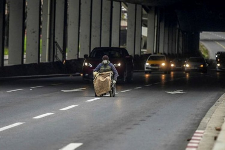 Cezayir'de sokağa &ccedil;ıkma yasağı t&uuml;m vilayetlerde uygulanacak