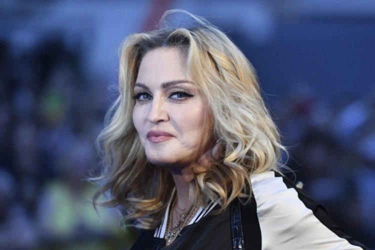 Madonna'dan aşı i&ccedil;in 1 milyon dolar