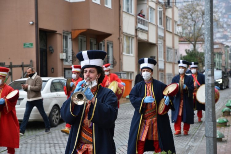 Bursa'nın fethi mehter yürüyüşü ile kutlandı