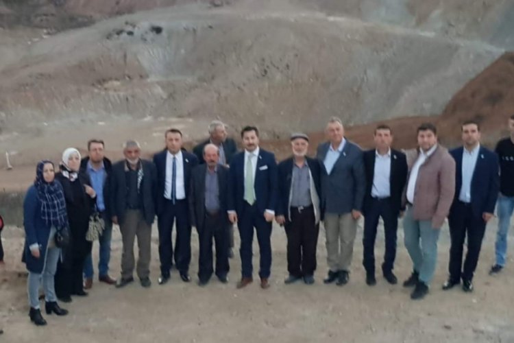 Bursa Kirazlıyayla'da İYİ Parti İl Başkanlığı ve mahalle sakinlerinden basın a&ccedil;ıklaması