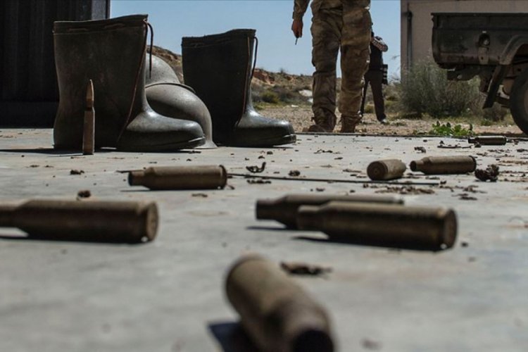Suudi Arabistan &ouml;nc&uuml;l&uuml;ğ&uuml;ndeki koalisyondan Yemen'e 50 hava saldırısı