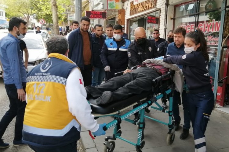 Mağazada kalp krizi ge&ccedil;iren emekli polis kurtarılamadı