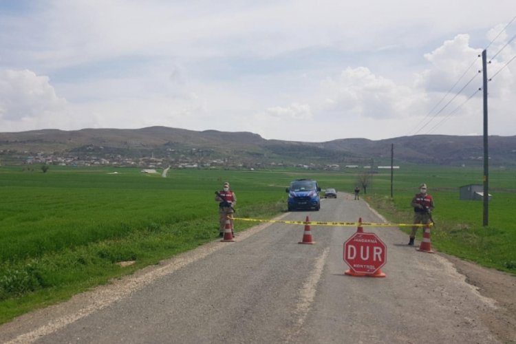 Elazığ'da bir k&ouml;y karantinaya alındı