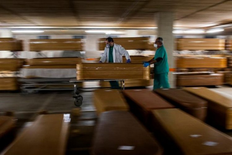 İspanya'da tabut &uuml;reticileri siparişleri karşılayamıyor