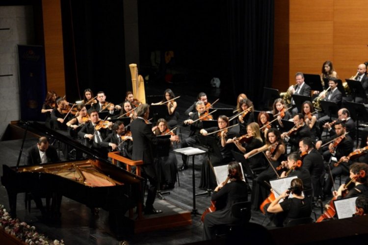 Bursa Orkestra &ccedil;ocuklar i&ccedil;in &ccedil;alacak