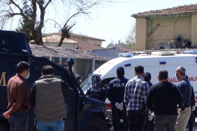 Ter&ouml;r saldırısında hayatını kaybedenlerin cenazeleri Diyarbakır'a getirildi