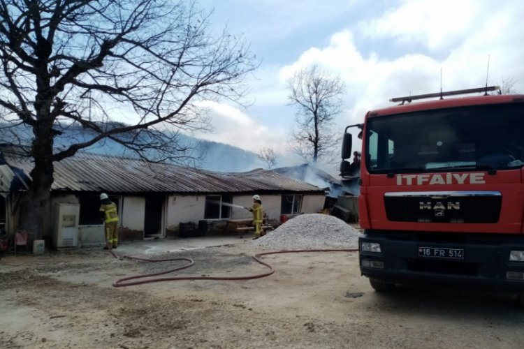 Bursa Mustafakemalpaşa'da mermer ocağında yangın &ccedil;ıktı
