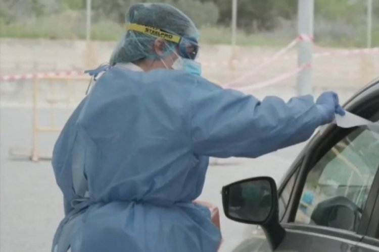 İspanya Sağlık Bakanı Illa: "Vir&uuml;s bulaşma zirvesine ulaştı"