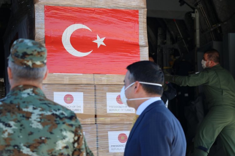G&ouml;nderilen tıbbi yardım malzemeleri Kosova'ya ulaştı