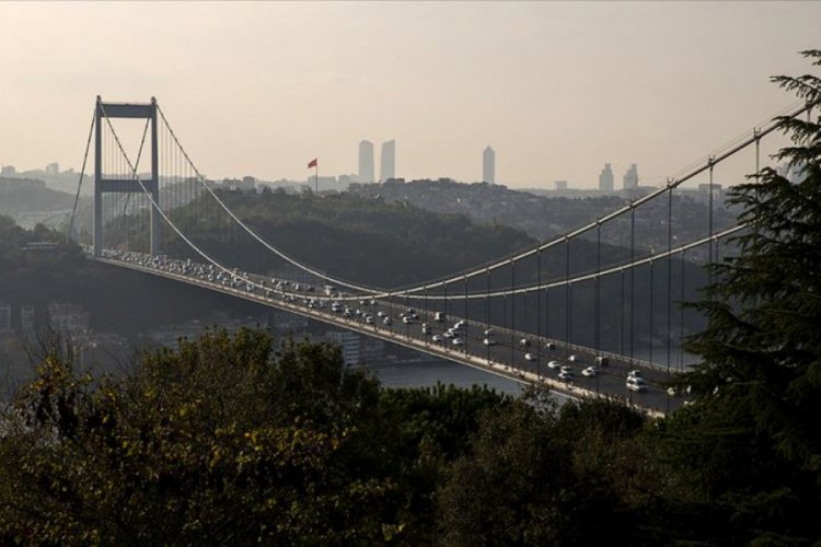 İstanbul'un iki yakası arasındaki ara&ccedil; ge&ccedil;işi y&uuml;zde 52 azaldı