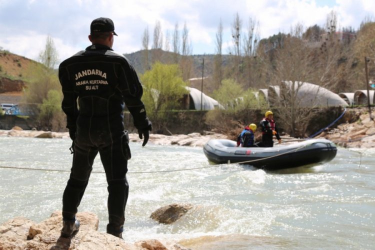Tunceli'de kayıpları arama &ccedil;alışmaları s&uuml;r&uuml;yor