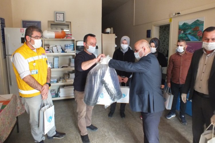 Bursa Büyükorhan Belediye Başkanı Korkmaz'dan sağlık çalışanlarına destek