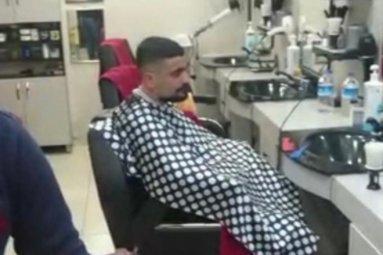 Polis geldi tıraş yarım kaldı