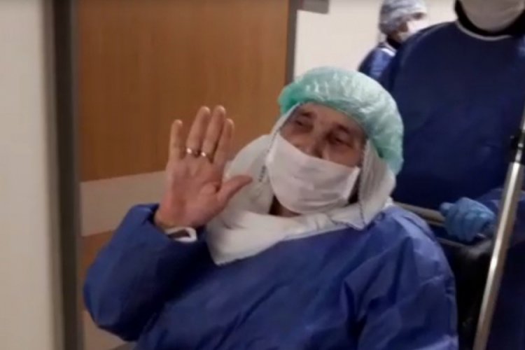 Koronavir&uuml;s&uuml; yenen 14 kişi alkışlarla taburcu oldu