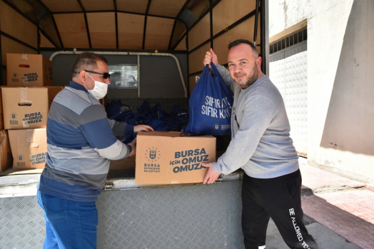 Bursa Büyükşehir'den 1500 aileye gıda yardımı