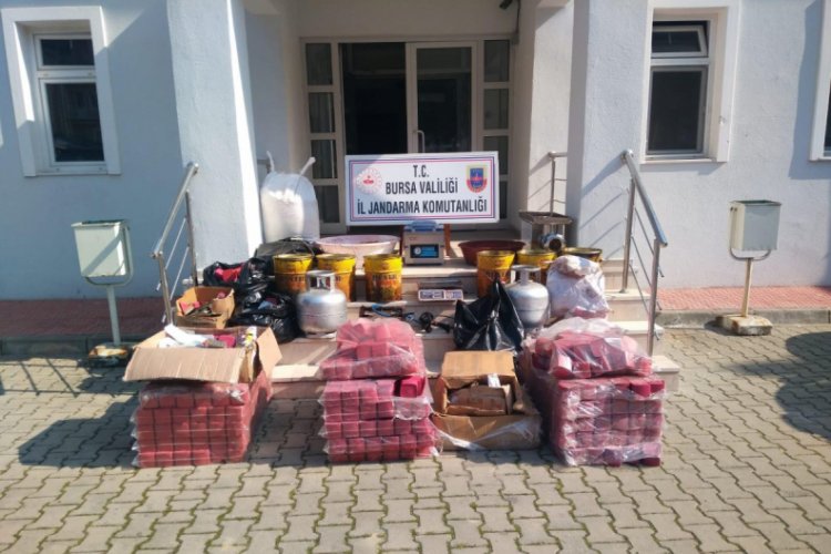 Bursa'da ka&ccedil;ak t&uuml;t&uuml;n operasyonunda bir g&ouml;zaltı!