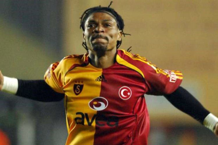 Rigobert Song Kovid-19 ş&uuml;phesiyle karantinada tutuluyor