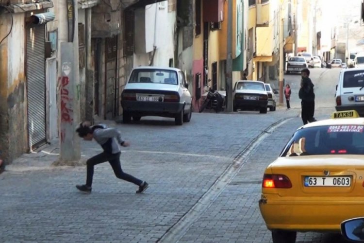 Onlar ka&ccedil;tı polis kovaladı