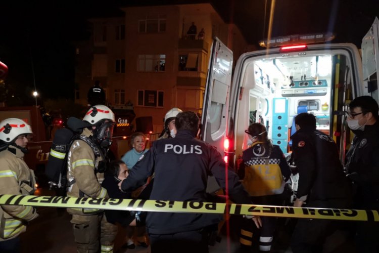 &Ccedil;ıkan yangında 3 kişi dumandan etkilendi