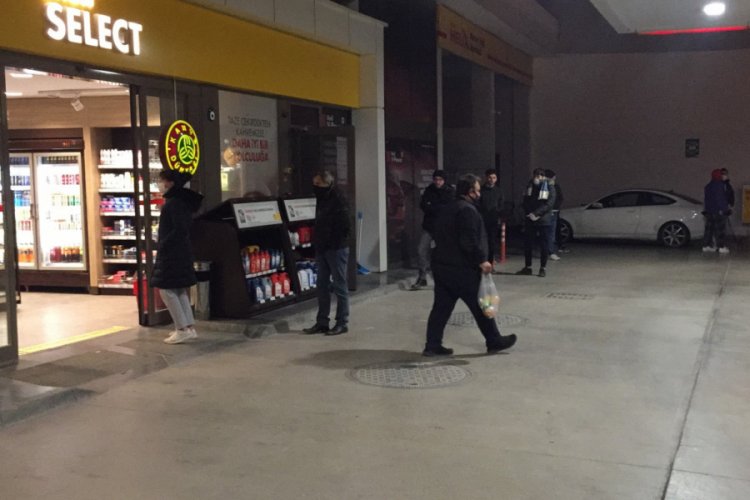 Yasak bitti, Eskişehir marketlere akın etti