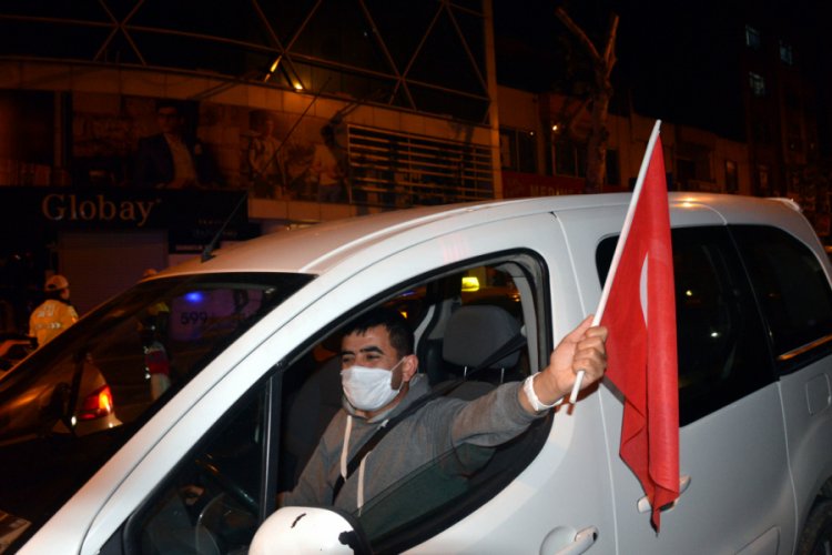"Ter&ouml;rden &ouml;leceğimize koronadan &ouml;l&uuml;r&uuml;z"