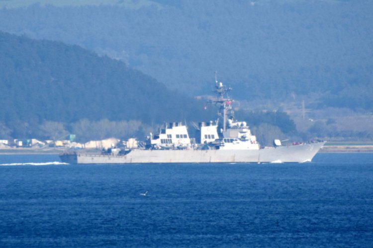 ABD savaş gemisi 'USS Porter', &Ccedil;anakkale Boğazı'ndan ge&ccedil;ti