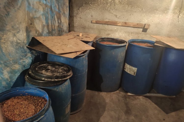Adana'da 2 bin 335 litre sahte i&ccedil;ki ele ge&ccedil;irildi