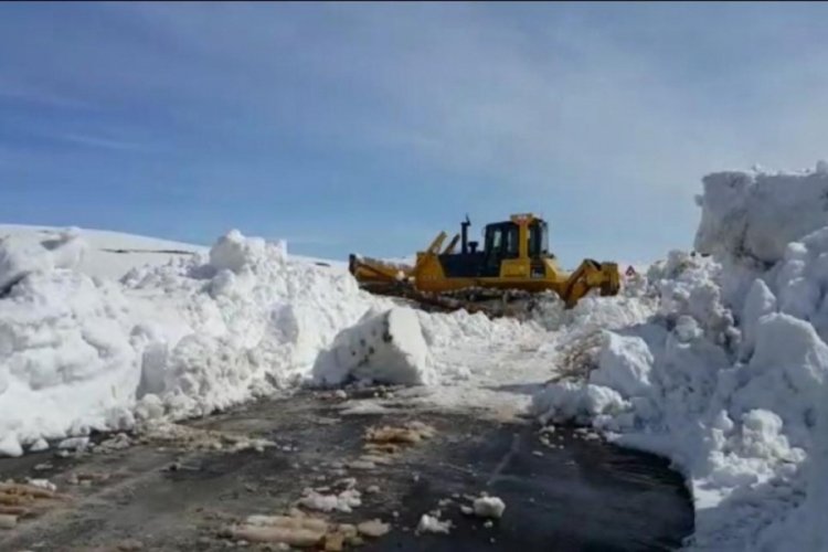 Bayburt - Trabzon arasında yılın 6 ayı kapalı olan yollar a&ccedil;ılıyor