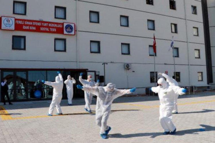 Karantinadaki 145 kişi, y&ouml;resel oyunlarla evlerine g&ouml;nderildi