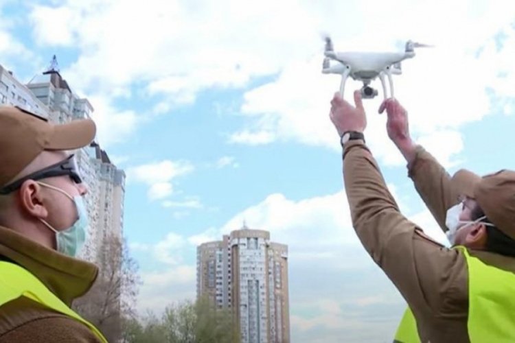 Ukrayna'da karantinaya uymayanlar drone ile yakalanıyor