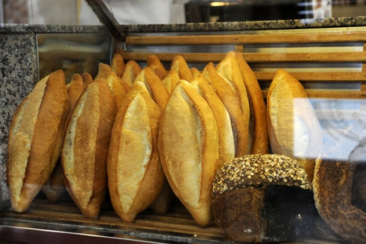 Fazladan alınan ekmek, 2-3 g&uuml;nde t&uuml;ketilemez hale geliyor