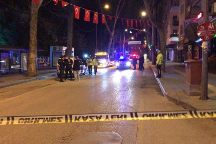 İki grup sosyal medyada tartıştı, sokakta kavga etti: 1 yaralı