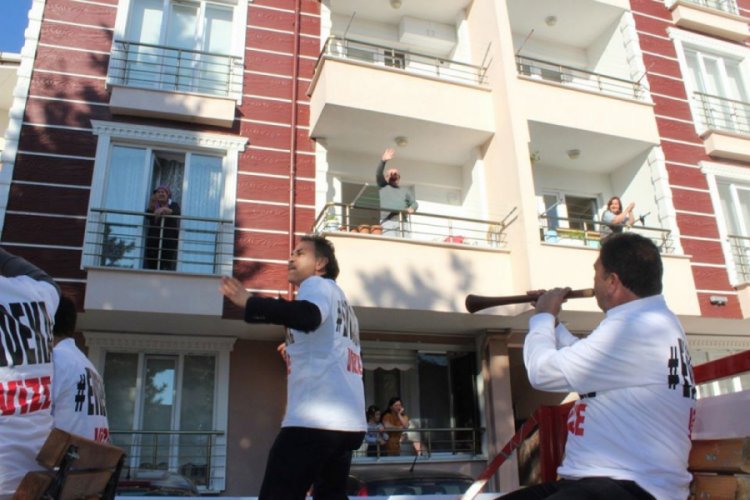 "Dokuz sekizlik" evde kal konseri