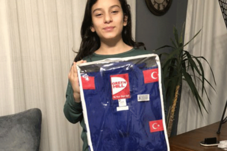 Judo Federasyonu Şeyda'ya judo kıyafeti hediye etti