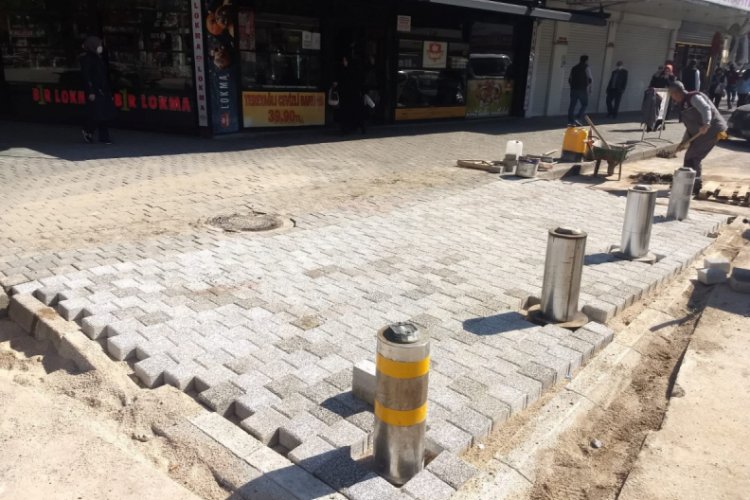 Bursa İneg&ouml;l Kemalpaşa Mahallesi'nde otopark ve kaldırım &ccedil;alışmaları s&uuml;r&uuml;yor